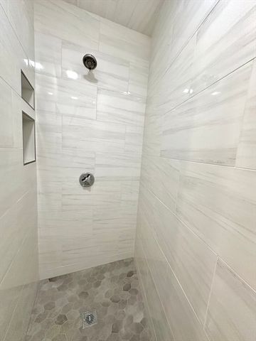 1152 Cambridge St 1, Cambridge, MA 02139