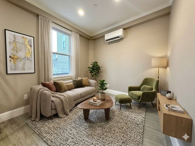 1152 Cambridge St 1, Cambridge, MA 02139