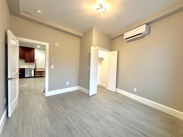 1152 Cambridge St 1, Cambridge, MA 02139