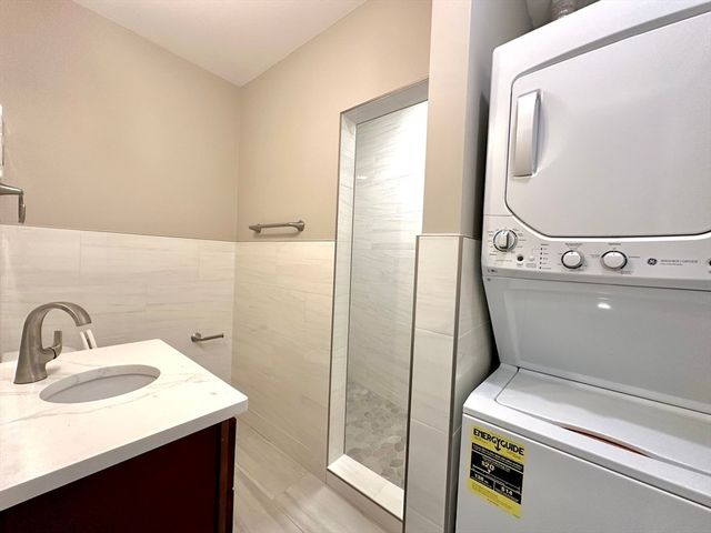 1152 Cambridge St 1, Cambridge, MA 02139