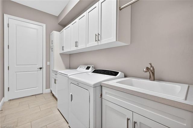 11910 White Stone DR, Fort Myers, FL 33913