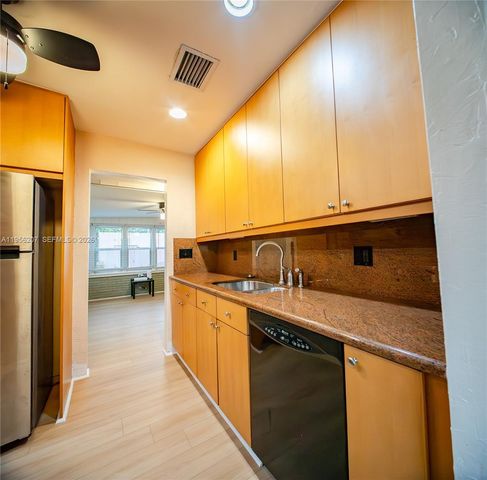 1500 NW 3rd Ave ., Fort Lauderdale, FL 33311