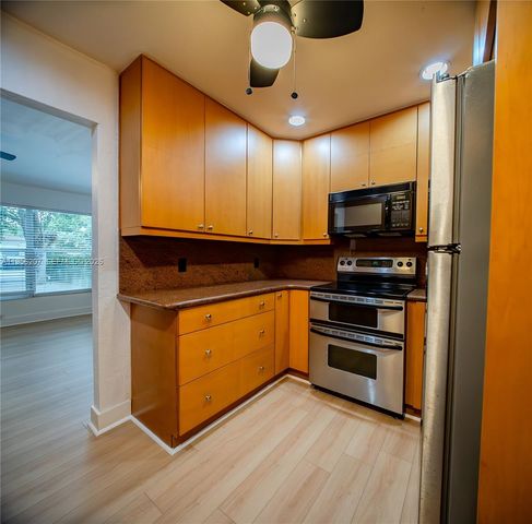 1500 NW 3rd Ave ., Fort Lauderdale, FL 33311