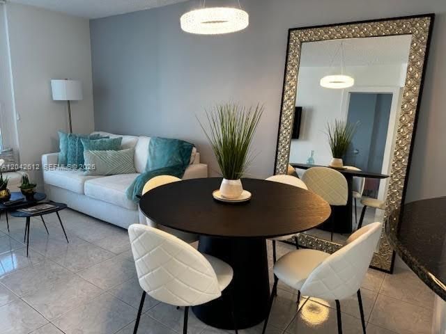 5401 Collins Avenue 909, Miami Beach, FL 33140