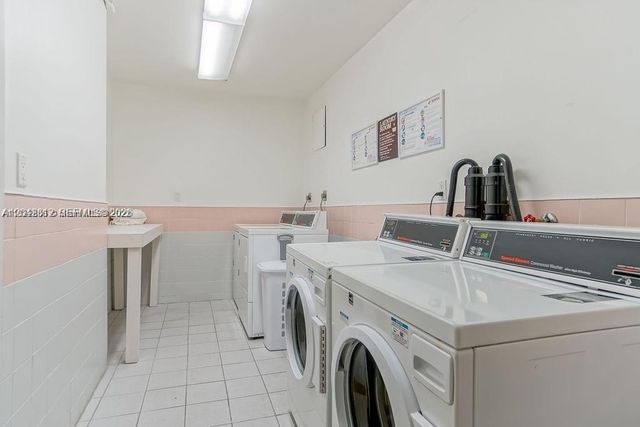 5401 Collins Avenue 909, Miami Beach, FL 33140