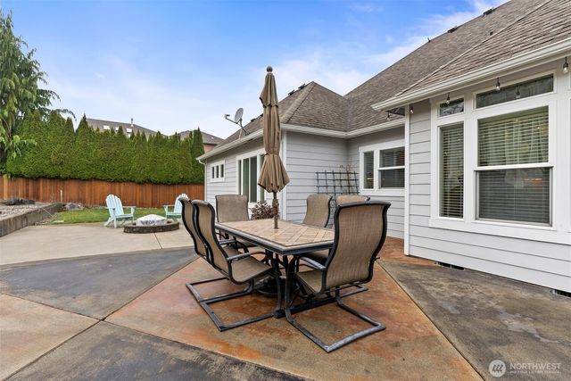 9245 SE Piperhill Drive, Olympia, WA 98513