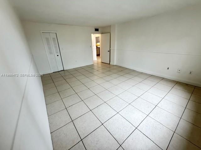 6940 Miami Gardens Dr 1-329, Hialeah, FL 33015
