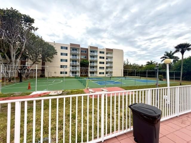 6940 Miami Gardens Dr 1-329, Hialeah, FL 33015