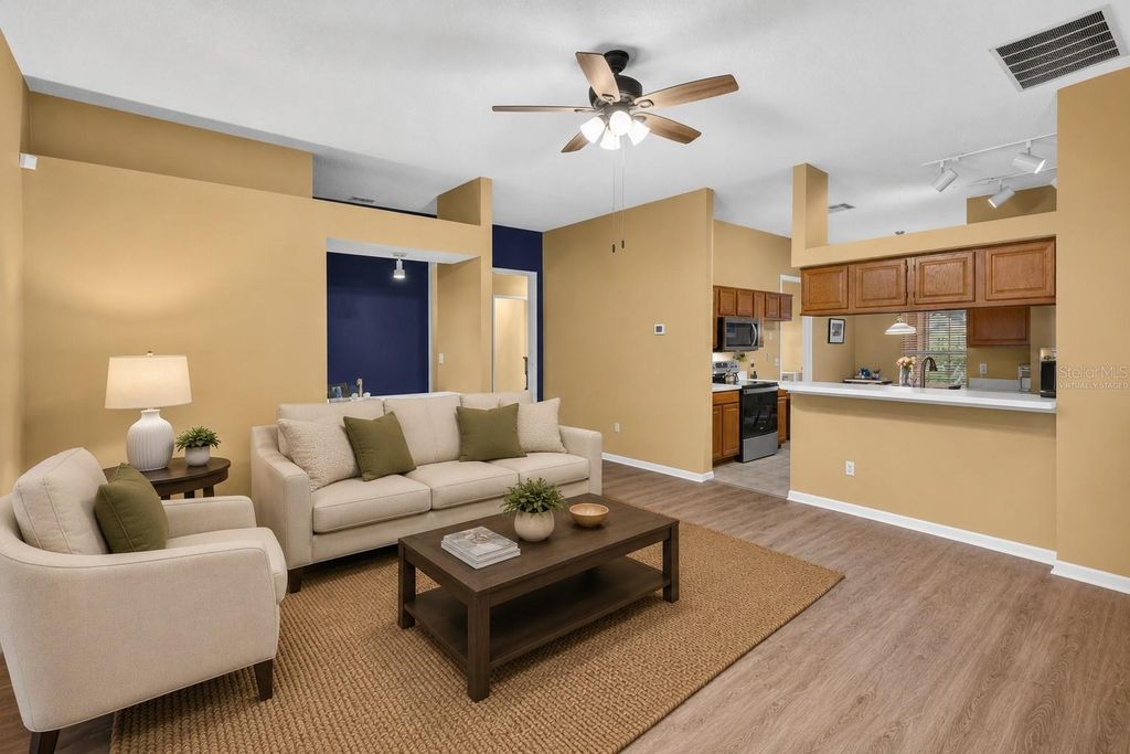 Image 12 of property listing at 14502 POTANOW TRAIL, Orlando, FL 32837