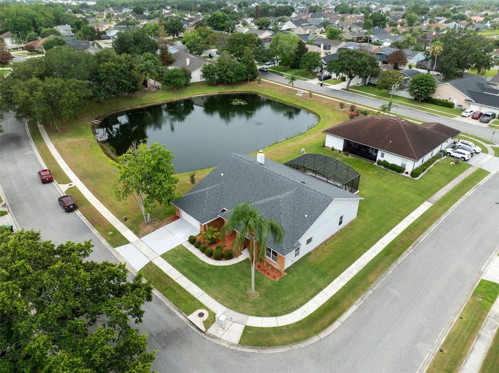 Image 3 of property listing at 14502 POTANOW TRAIL, Orlando, FL 32837