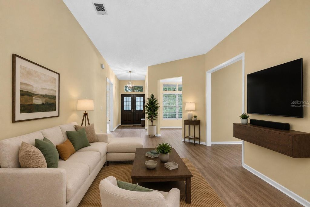 Image 9 of property listing at 14502 POTANOW TRAIL, Orlando, FL 32837
