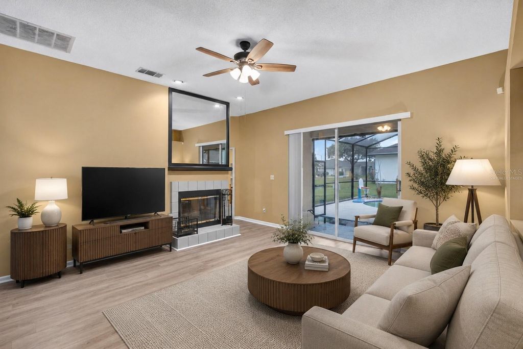 Image 10 of property listing at 14502 POTANOW TRAIL, Orlando, FL 32837