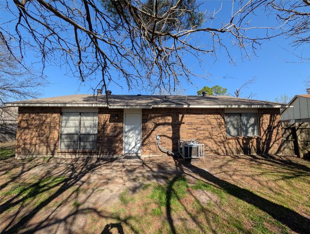 7550 Marlinda Circle, Fort Worth, TX 76140