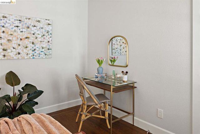 2707 Logan St, Oakland, CA 94601