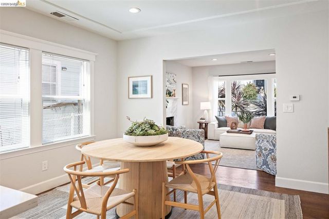 2707 Logan St, Oakland, CA 94601