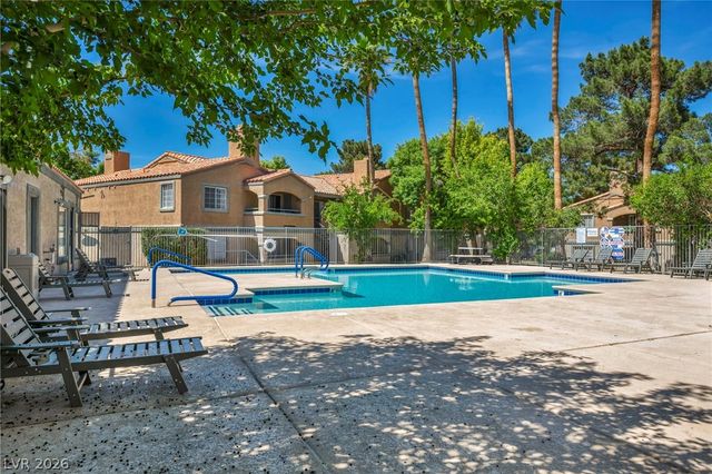 220 Mission Newport Lane 208, Las Vegas, NV 89107