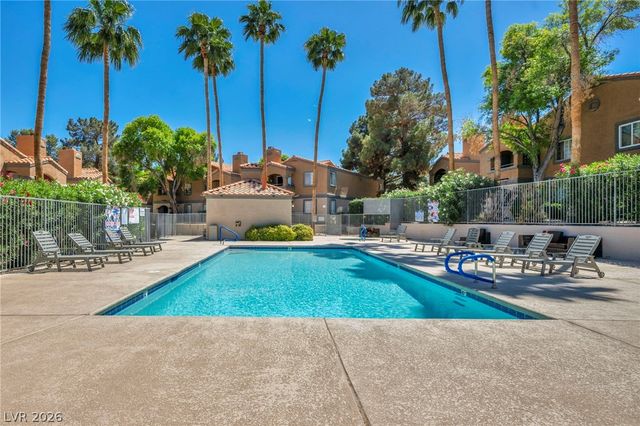 220 Mission Newport Lane 208, Las Vegas, NV 89107