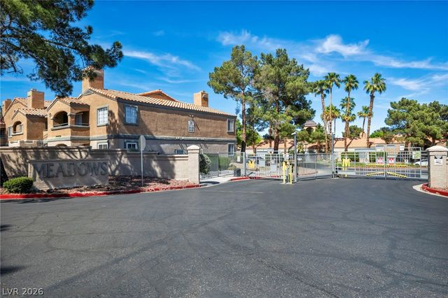 220 Mission Newport Lane 208, Las Vegas, NV 89107