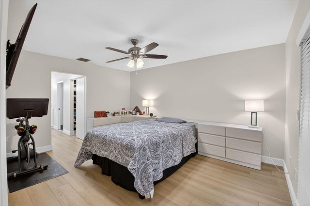 2360 NW 12th Street, Delray Beach, FL 33445