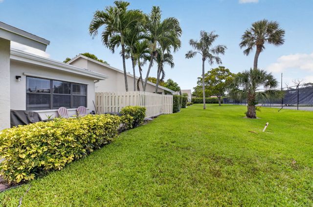 2360 NW 12th Street, Delray Beach, FL 33445
