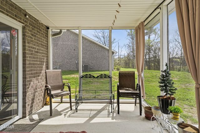 736 Snowflower Circle, Pigeon Forge, TN 37863