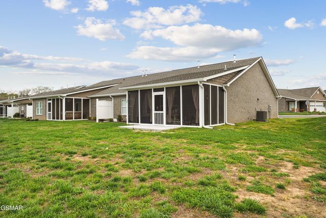 736 Snowflower Circle, Pigeon Forge, TN 37863