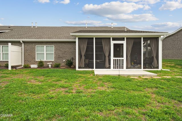 736 Snowflower Circle, Pigeon Forge, TN 37863