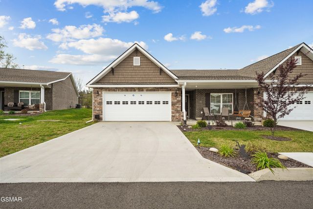 736 Snowflower Circle, Pigeon Forge, TN 37863