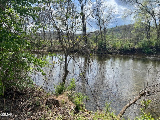 736 Snowflower Circle, Pigeon Forge, TN 37863