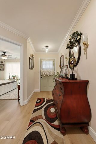 736 Snowflower Circle, Pigeon Forge, TN 37863