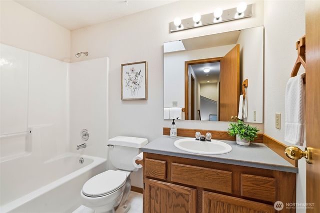 10205 107th Street Ct SW, Lakewood, WA 98498