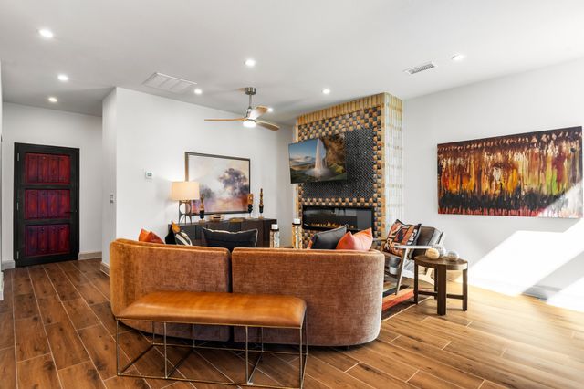929 Shoofly Street B, Santa Fe, NM 87505