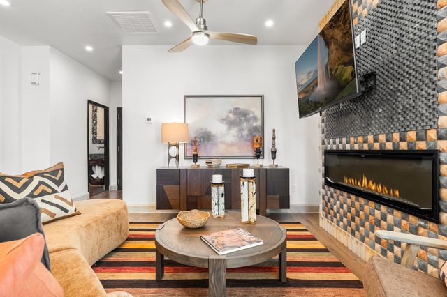 929 Shoofly Street B, Santa Fe, NM 87505