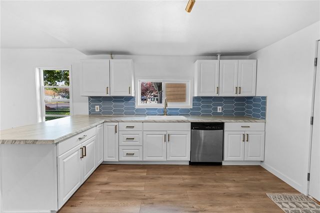 905 S 28th Street, Billings, MT 59101