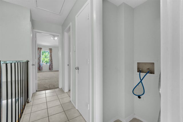 641 Carriagehouse Lane 7, Garland, TX 75040