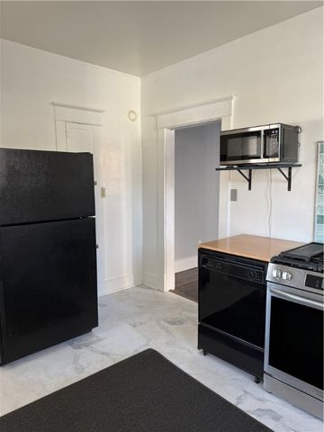 1018 Lane Ave, Harrison Twp, PA 15065