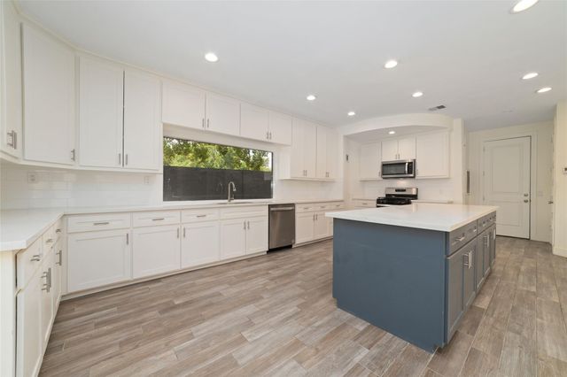 8115 Fondren Lake Drive, Houston, TX 77071
