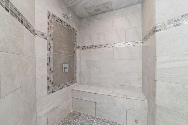 8115 Fondren Lake Drive, Houston, TX 77071