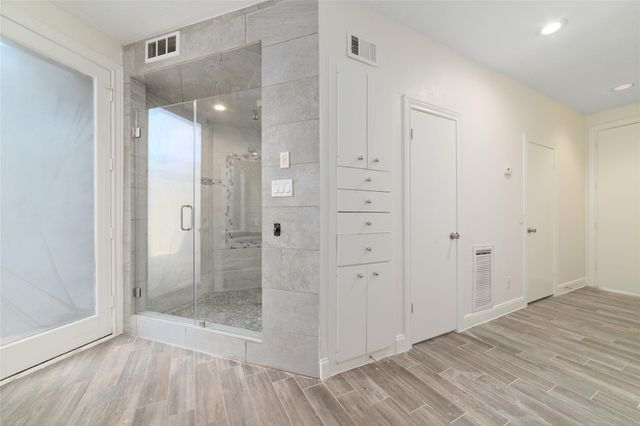 8115 Fondren Lake Drive, Houston, TX 77071