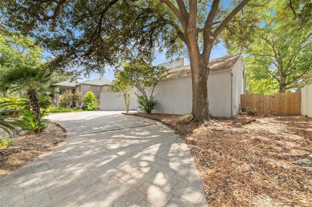 8115 Fondren Lake Drive, Houston, TX 77071