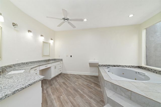 8115 Fondren Lake Drive, Houston, TX 77071