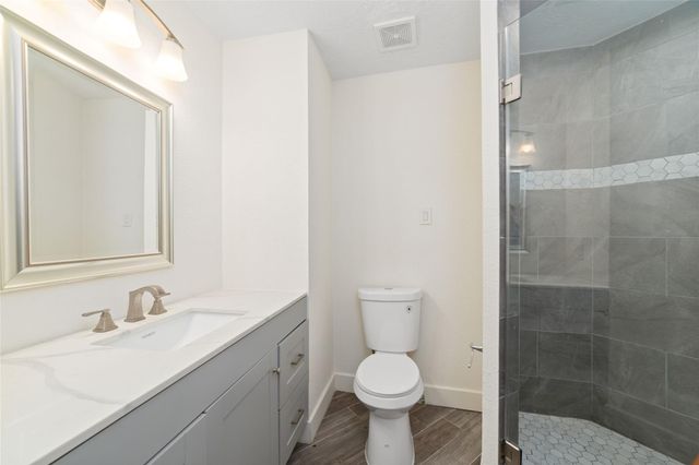 8115 Fondren Lake Drive, Houston, TX 77071