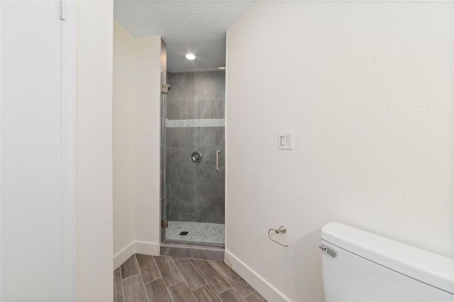 8115 Fondren Lake Drive, Houston, TX 77071