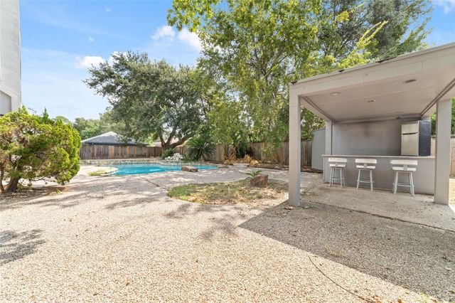 8115 Fondren Lake Drive, Houston, TX 77071