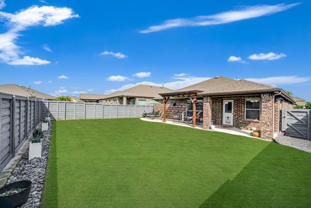 1528 Grassy Knoll Trail, Little Elm, TX 76227
