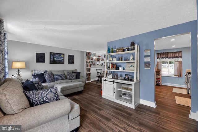 3 FOXWOOD CT, Sicklerville, NJ 08081