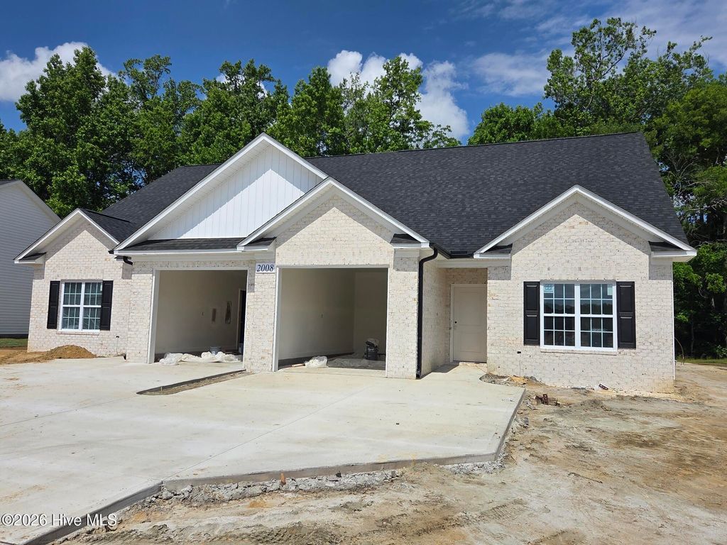 2008 Dartford Drive B, Greenville, NC 27834