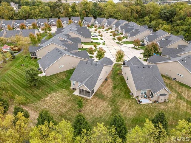 2275 Cournier Street, St Charles, MO 63301