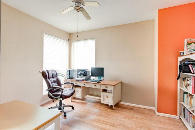 1605 Dapplegrey LN, Austin, TX 78727