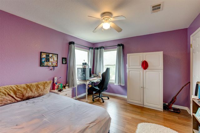 1605 Dapplegrey LN, Austin, TX 78727